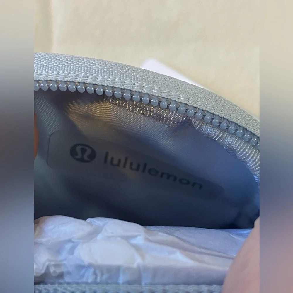 Lululemon Light Blue/grey Clippable Nano Pouch NWT